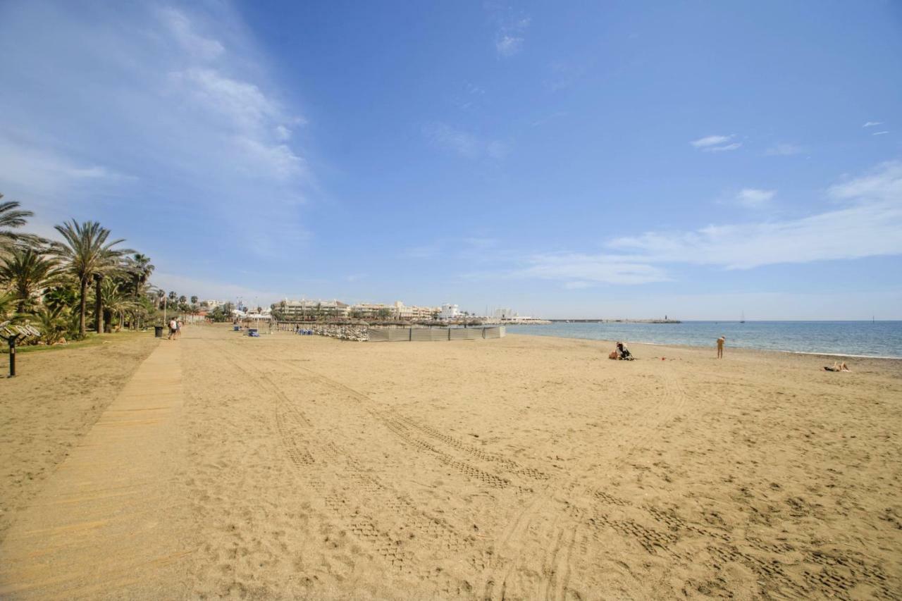 Precioso Apartamento Al Lado De La Playa Benalmádena Kültér fotó