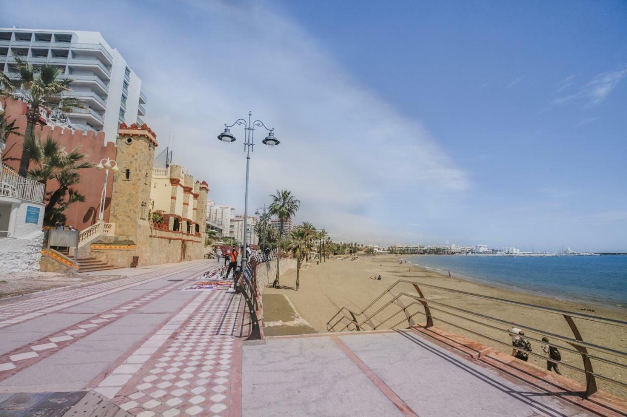 Precioso Apartamento Al Lado De La Playa Benalmádena Kültér fotó