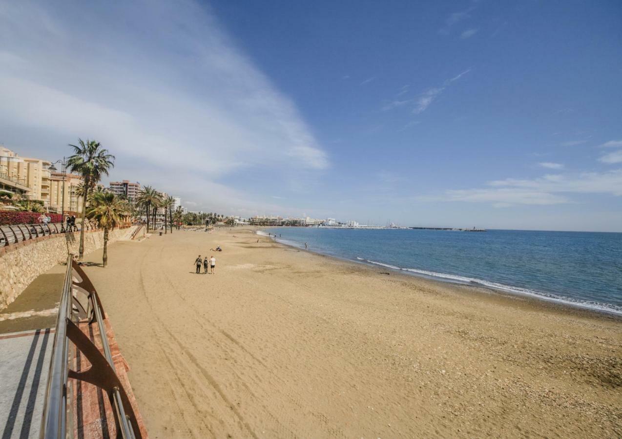 Precioso Apartamento Al Lado De La Playa Benalmádena Kültér fotó